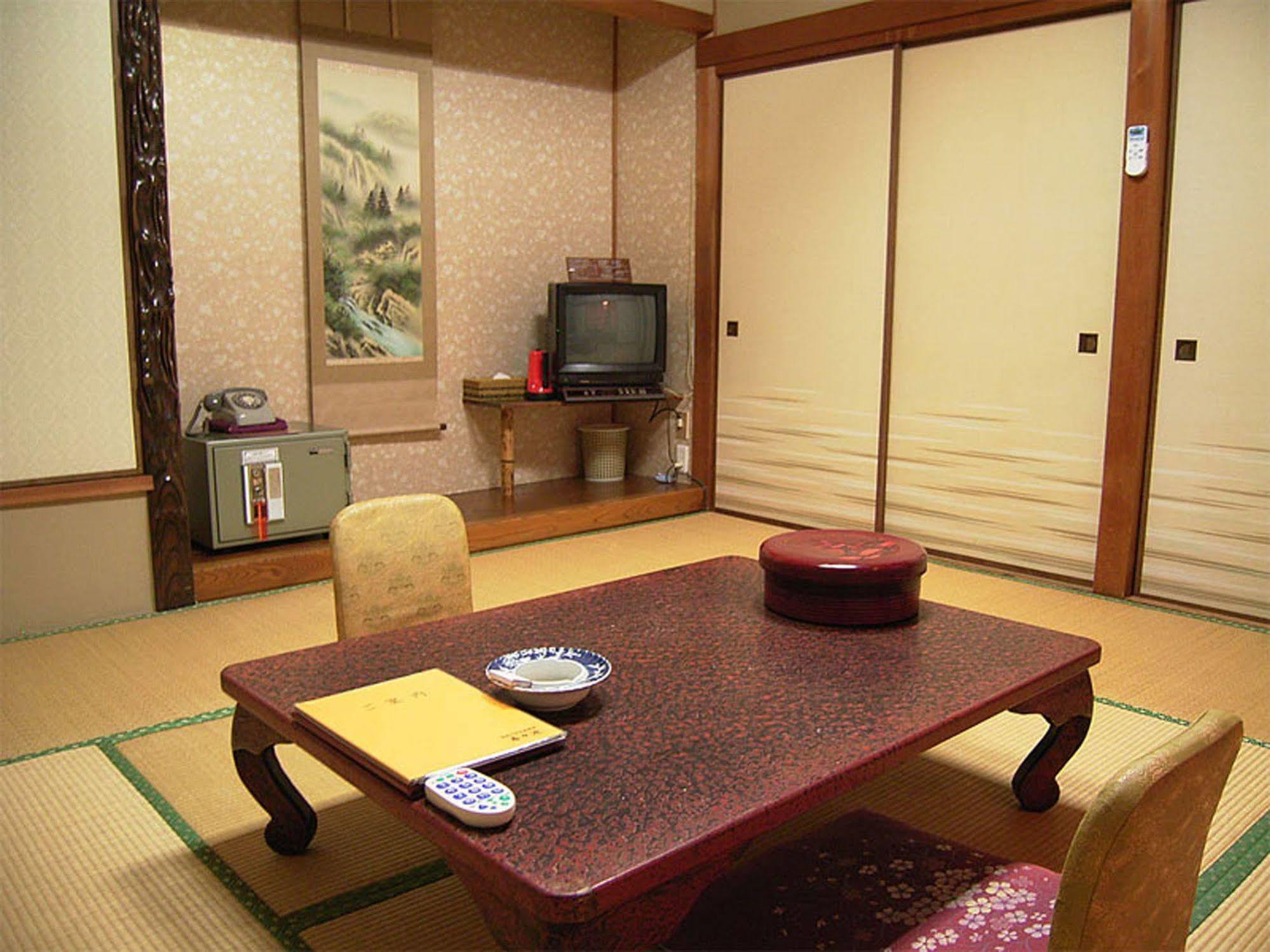 Toushijima Onsen Suzunami Тоба Экстерьер фото